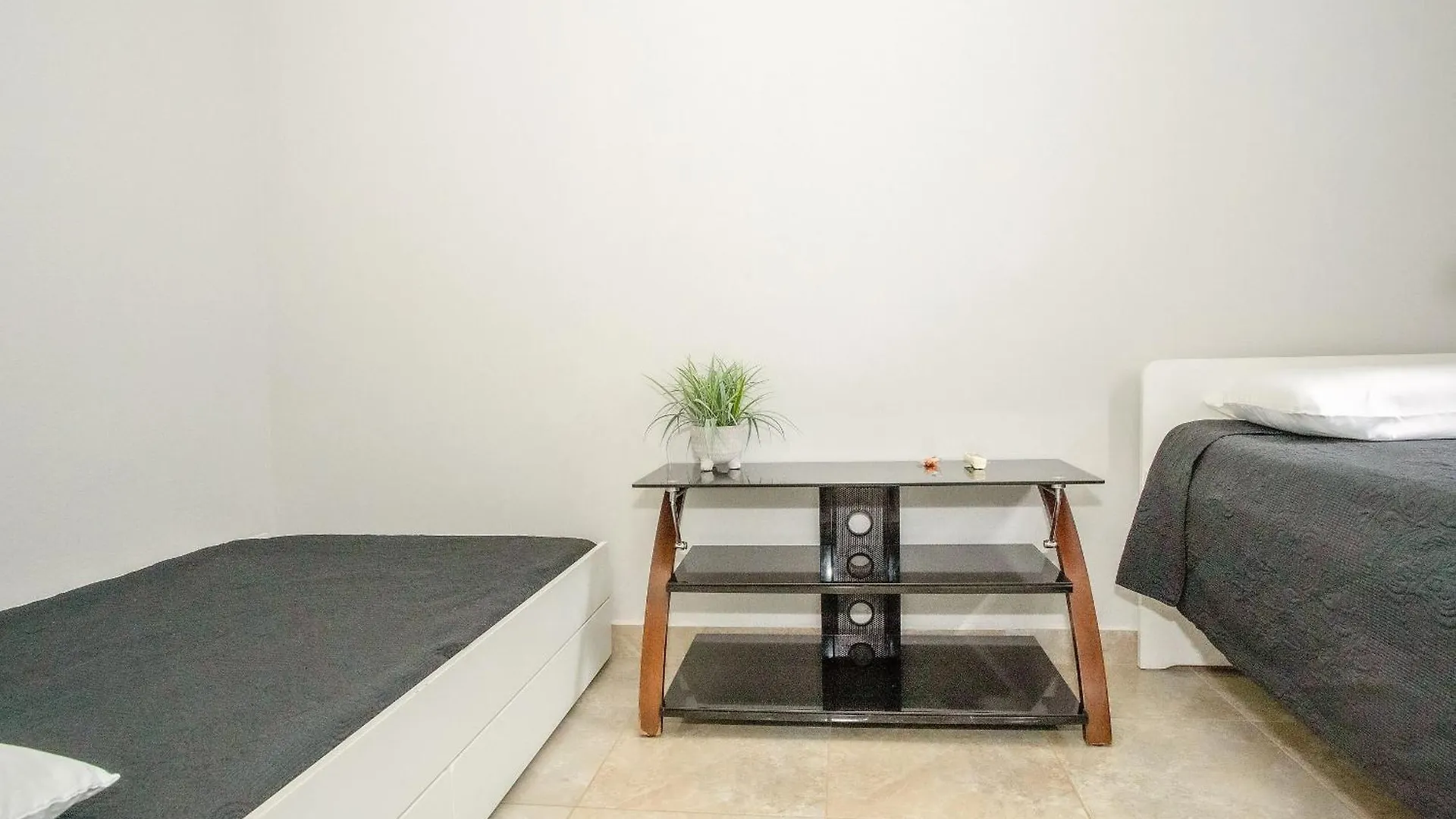 Ecomar Rentals 3/2: Cabo Rojo Pr: Piscina Y Playas شقة